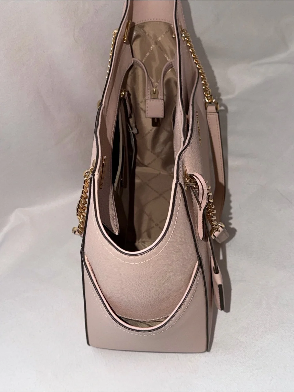 Michael Kors Jet Set Travel Soft Pink Pebbled Leather Tote w/Gold Chain Straps - Picture 5 of 5